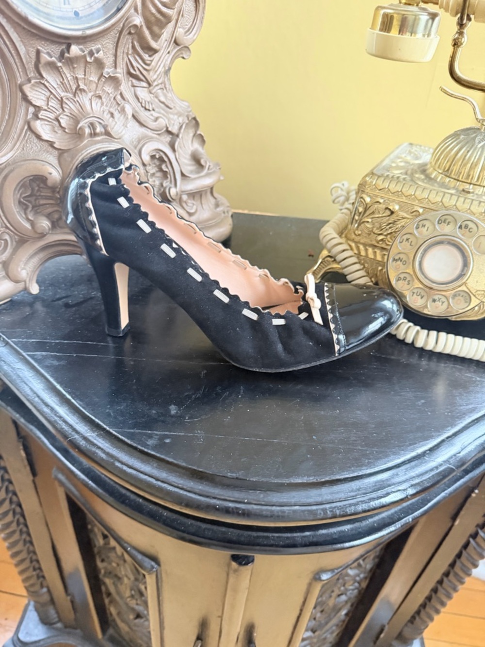 Bally Black Scalloped Patent Toe High Heel Pumps